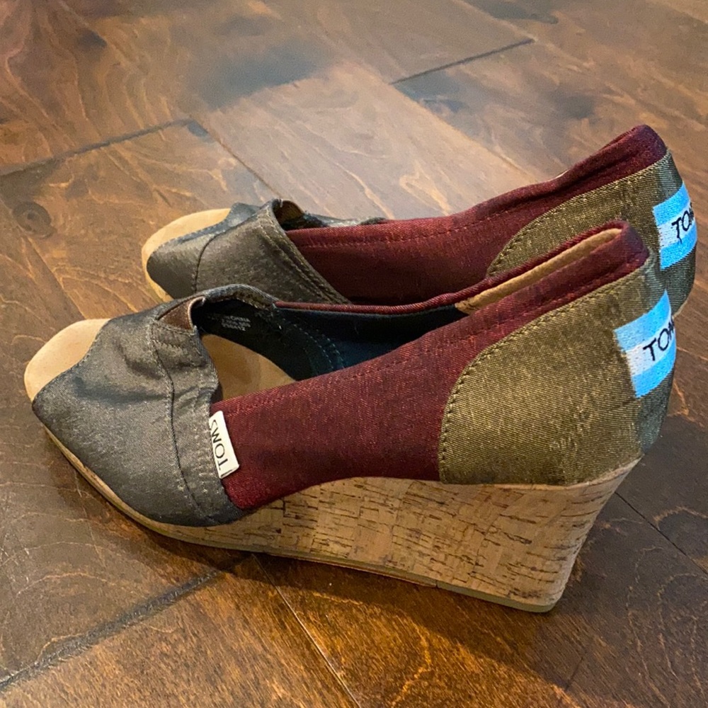 Toms satin wedges